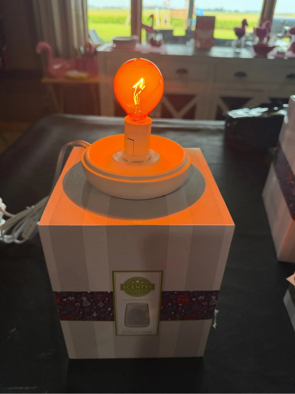 Scentsy Sunflower Barn Porcelain Warmer